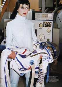 cosmonaut-fashion-arthur-elgort3