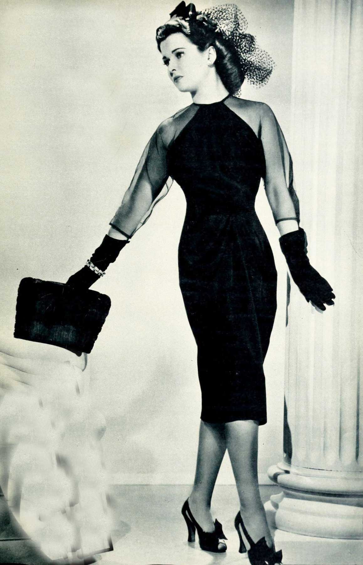 1940s Fashion Report – Winter Styles for Christmas 1941. - Glamourdaze