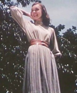 1940s-jersey-blouse-and-skirt-with-wide-belt