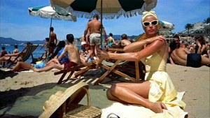 Grace-Kelly--To-catch-a-thief---yellow-swimsuit-and-cats-eye-sunglasses