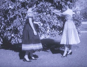 1950's-fashion---Circle-skirts
