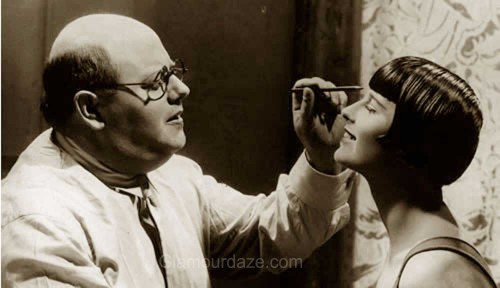 1920s-makeup--Louise-Brooks