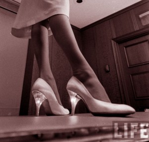 1960-shoe-fashions---illuminated-heels---Life-magazine-3