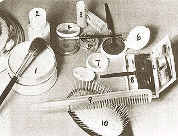 PATTIE-BOYDS-1960S-MAKEUP-TOOLS