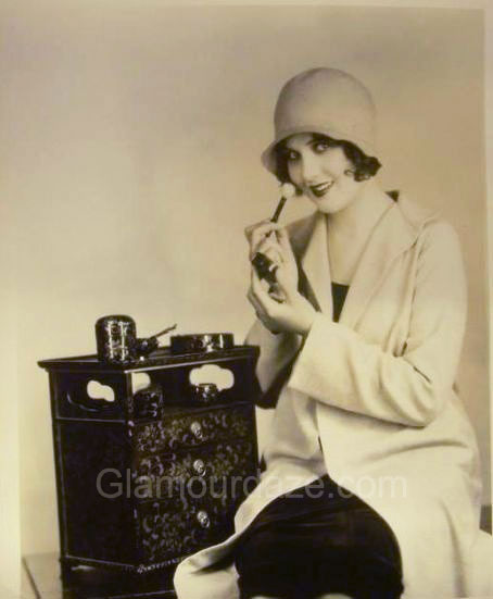 1920s-makeup---Mary-Brian