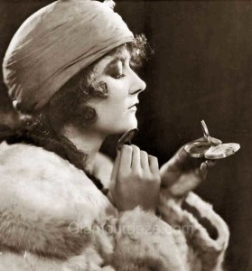 1920s-makeup---mary-philbin-makeup