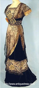 Edwardian-evening-gown 1909