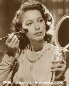 ava-gardner-applying-makeup-1940s