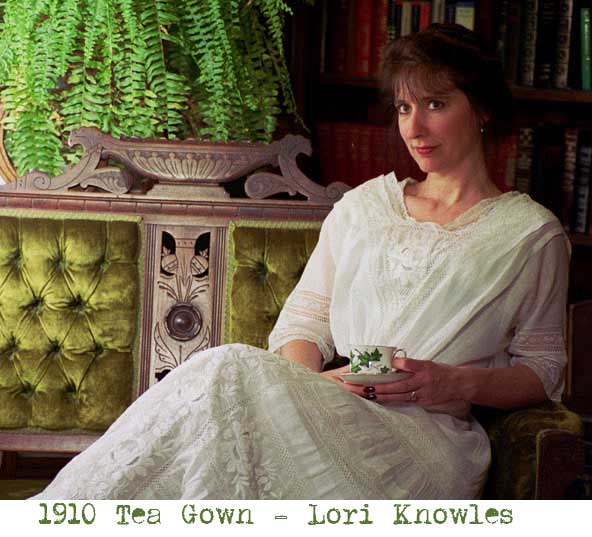 1910-Tea-Gown---Lori-Knowles