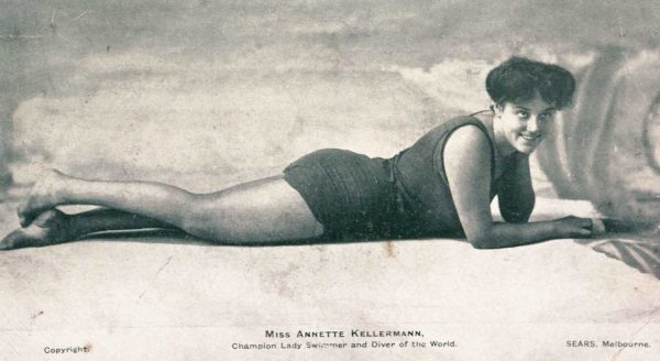 Annette-Kellerman-en-1910---swimsuit-revolutionnaire