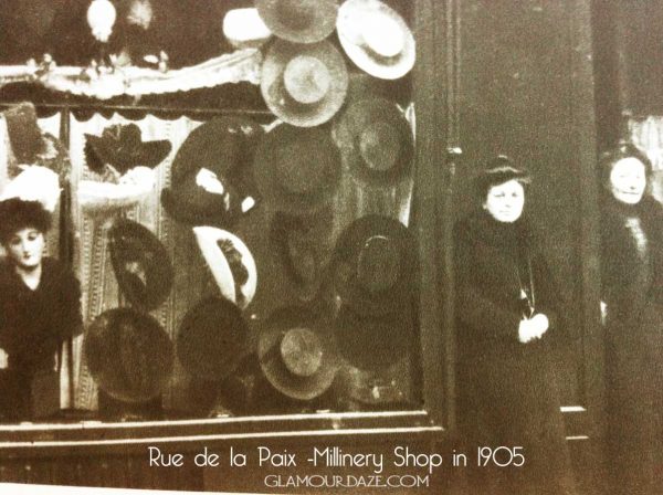 Rue-de-la-Paix--Tienda de moda en-1905