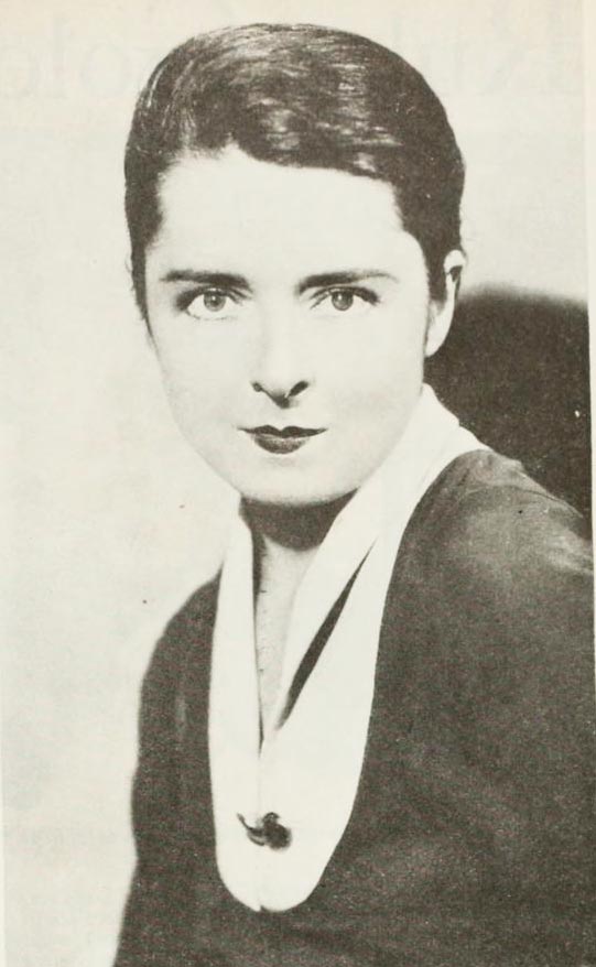 Colleen-Moore daring new hairstyle in 1929