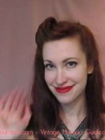 1940s-hairstyle---how-do-a-hair-roll-in-60-seconds-2