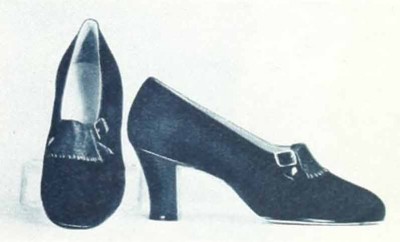 5-1930s-fashion---Ginger-Rogers-Favourite-Shoes-in-1936---green-suede-pumps