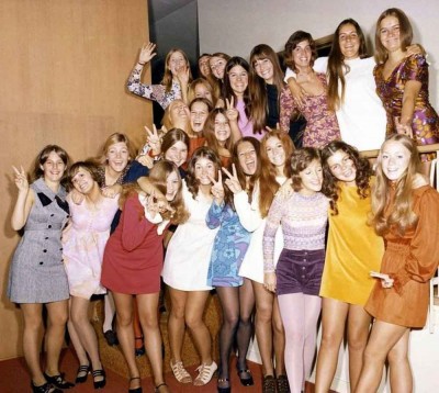 1973-COLLEGE-GIRLS