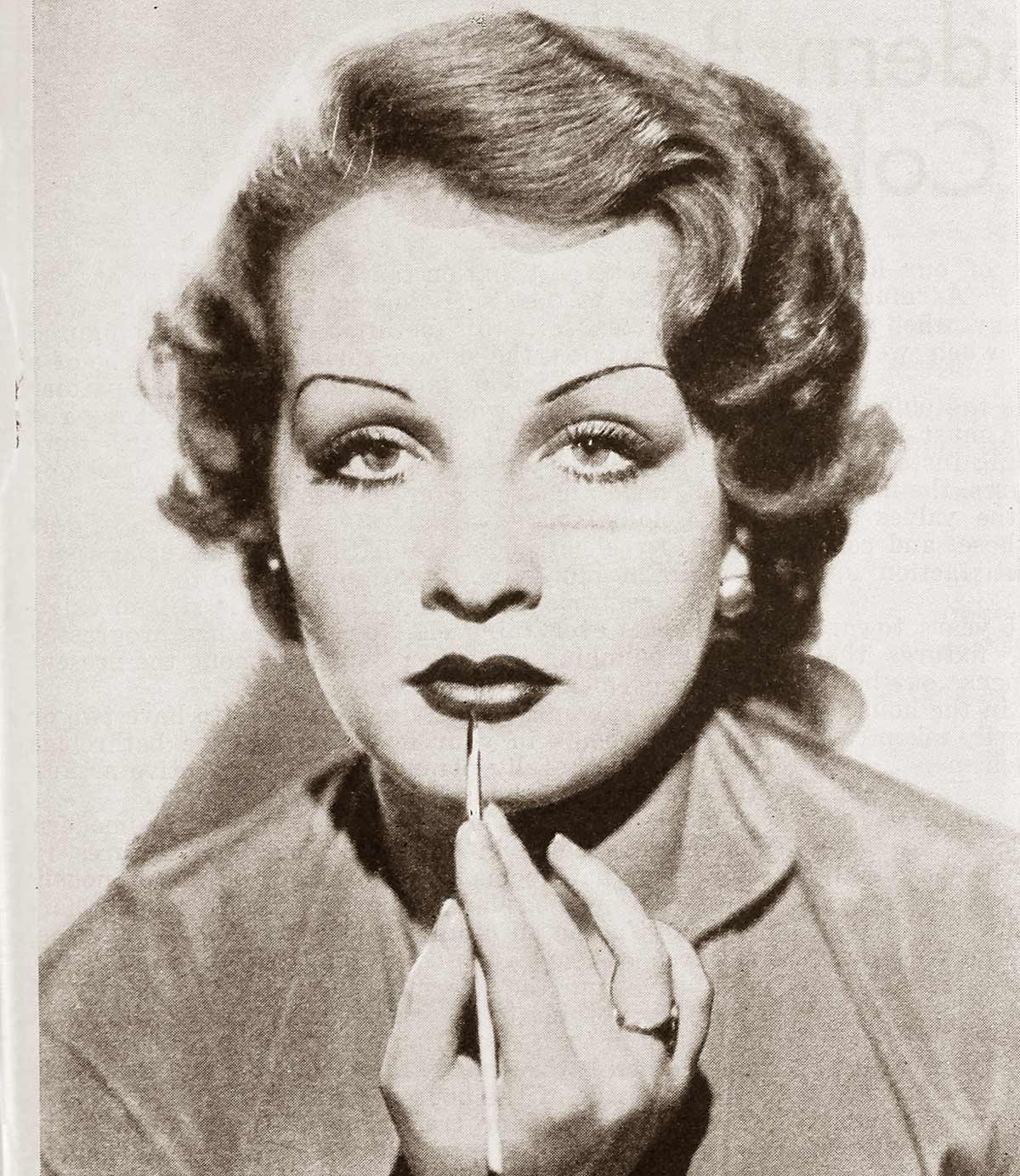 1930s-Makeup-Secrets---Sari-Maritza-1932