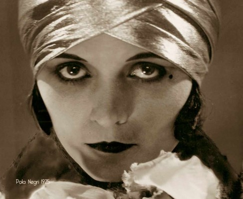 1925-Flapper-Makeup-advice--Pola-Negri