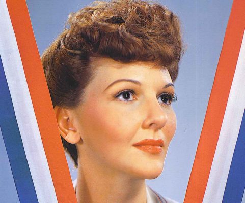 1940s-lipstick-tutorial-with-Mary-Martin1