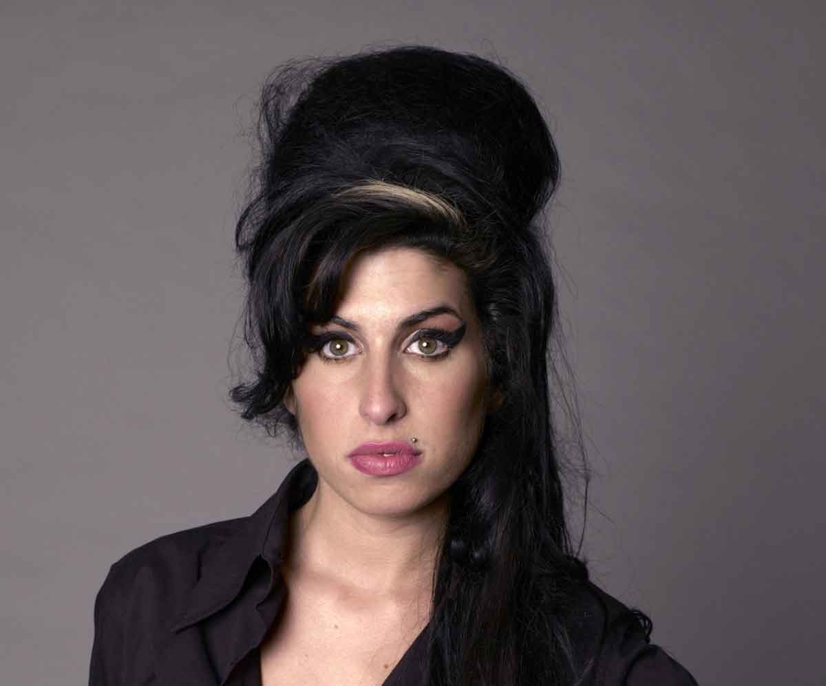 beehive hair amy winehouse