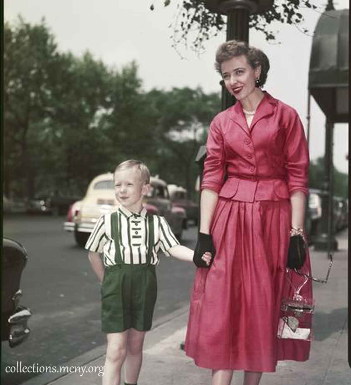 1950s Fashion - Fifth Avenue Style in 1952 - Glamour Daze