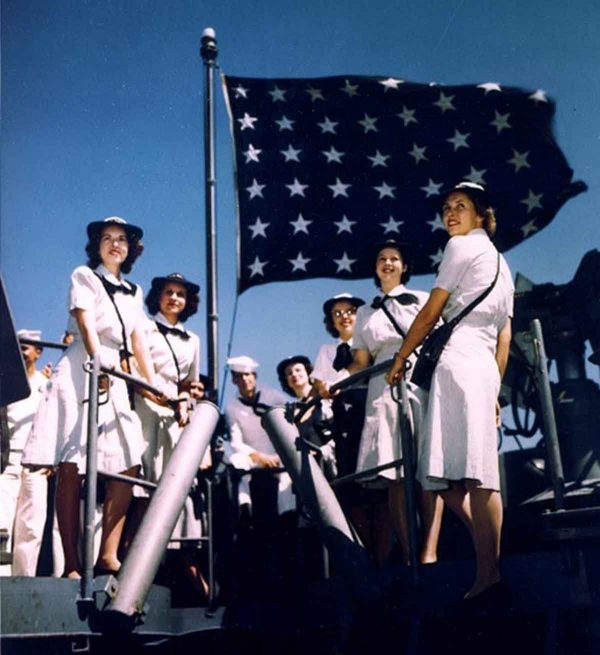 waves-on-the-uss-missouri-1944