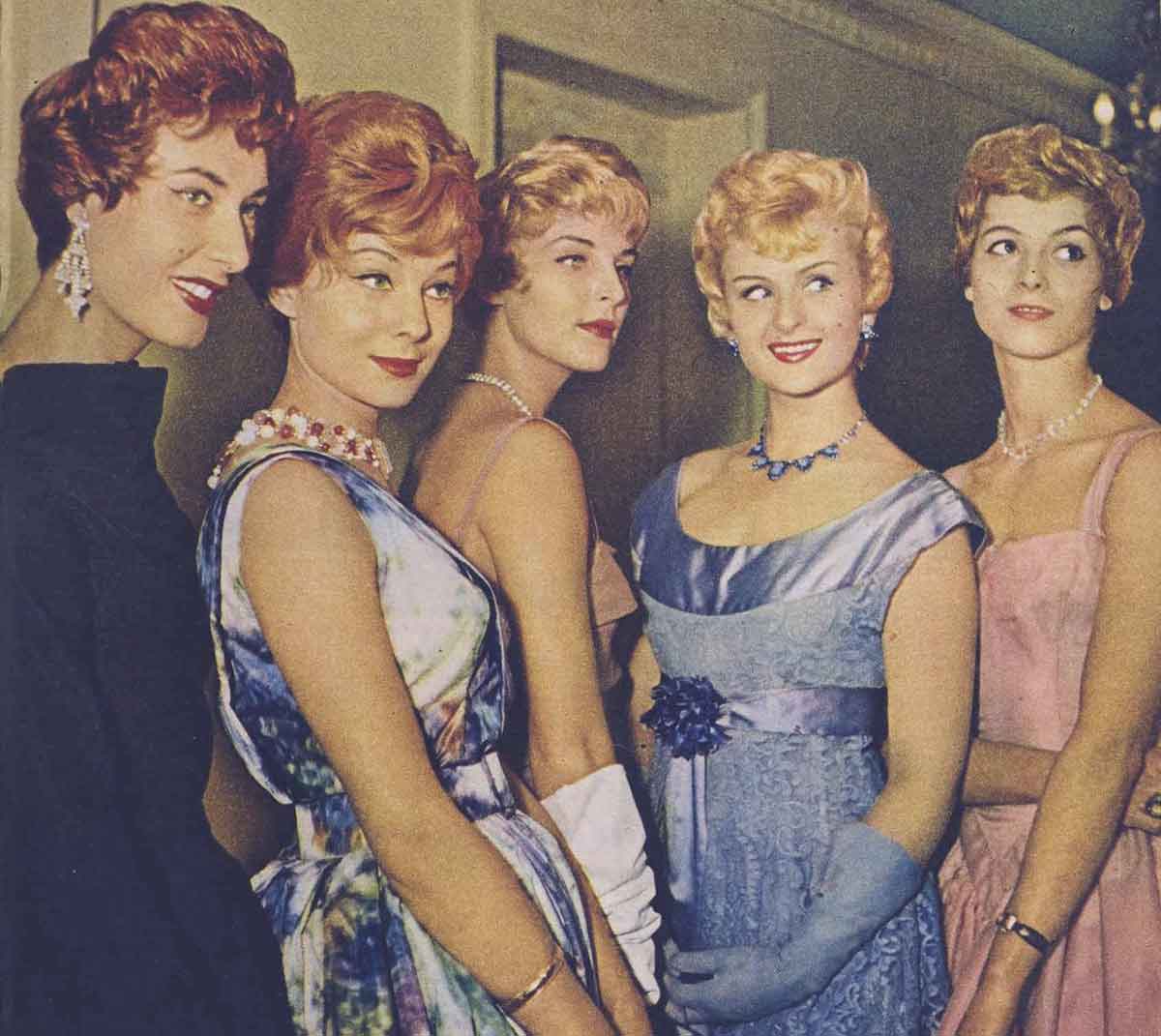 1950s Directoire Hairstyles from Paris - Glamour Daze