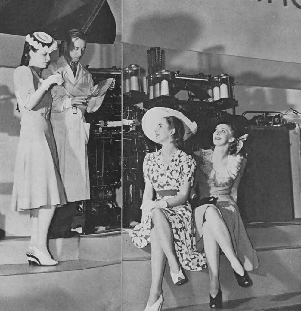 New-York-Worlds-Fair-exhibit-of-Nylon-stockings-1939