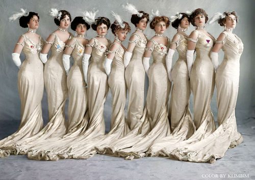 1910-Washington-DC-group-of-ladies