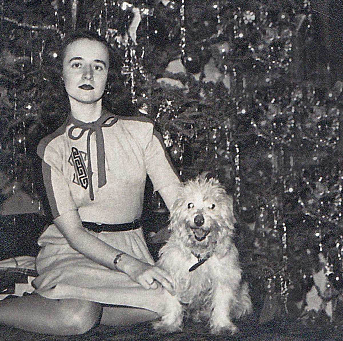 Photos of 20th Century Women at Christmas -1940s