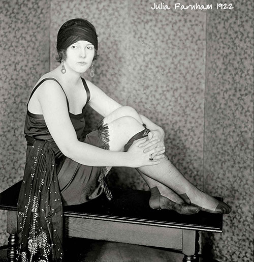 Flapper-Dress---Julia-Farnham---1922---George-Grantham-Bain