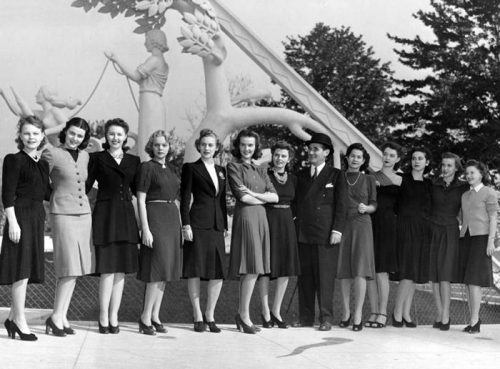 John-Powers-with-Fashion Queen contestants 1939