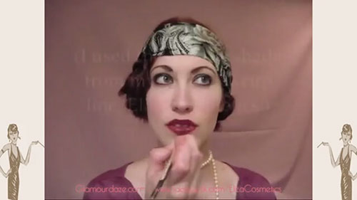 1920's makeup flapper lipstick
