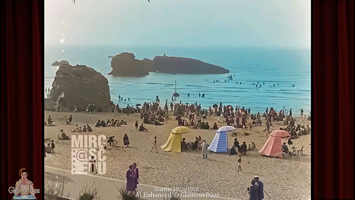 Biarritz 1926 - Striped tents on the beach