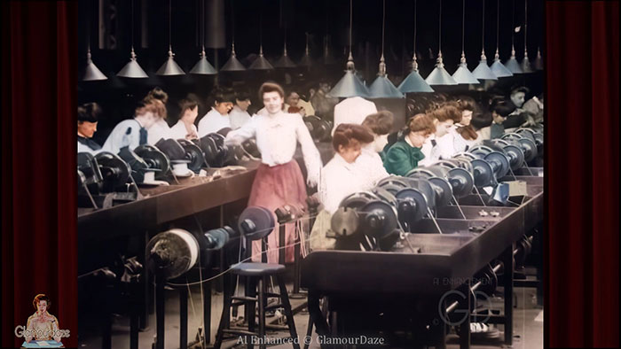 Factory girls - Edwardian era 1904