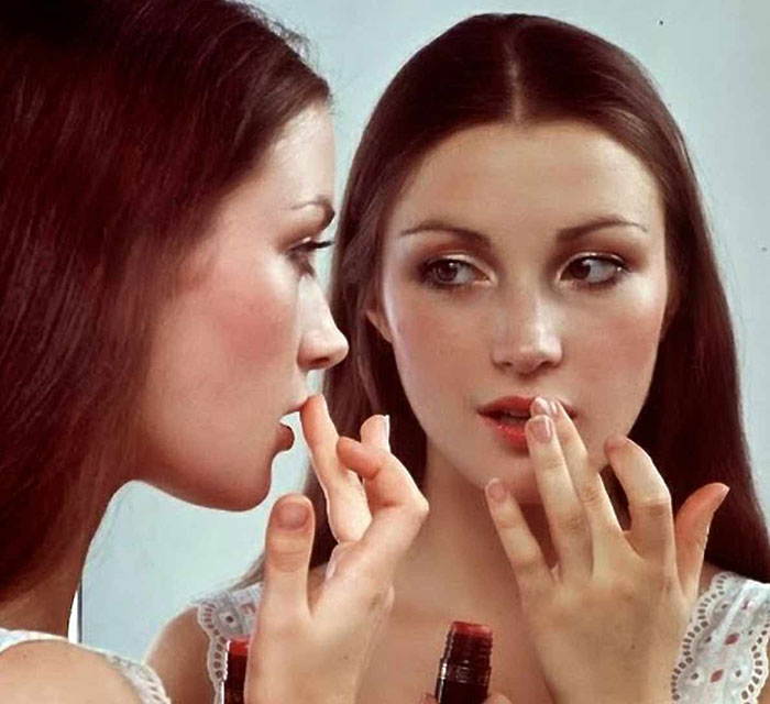 Jane Seymour 1970s complexion